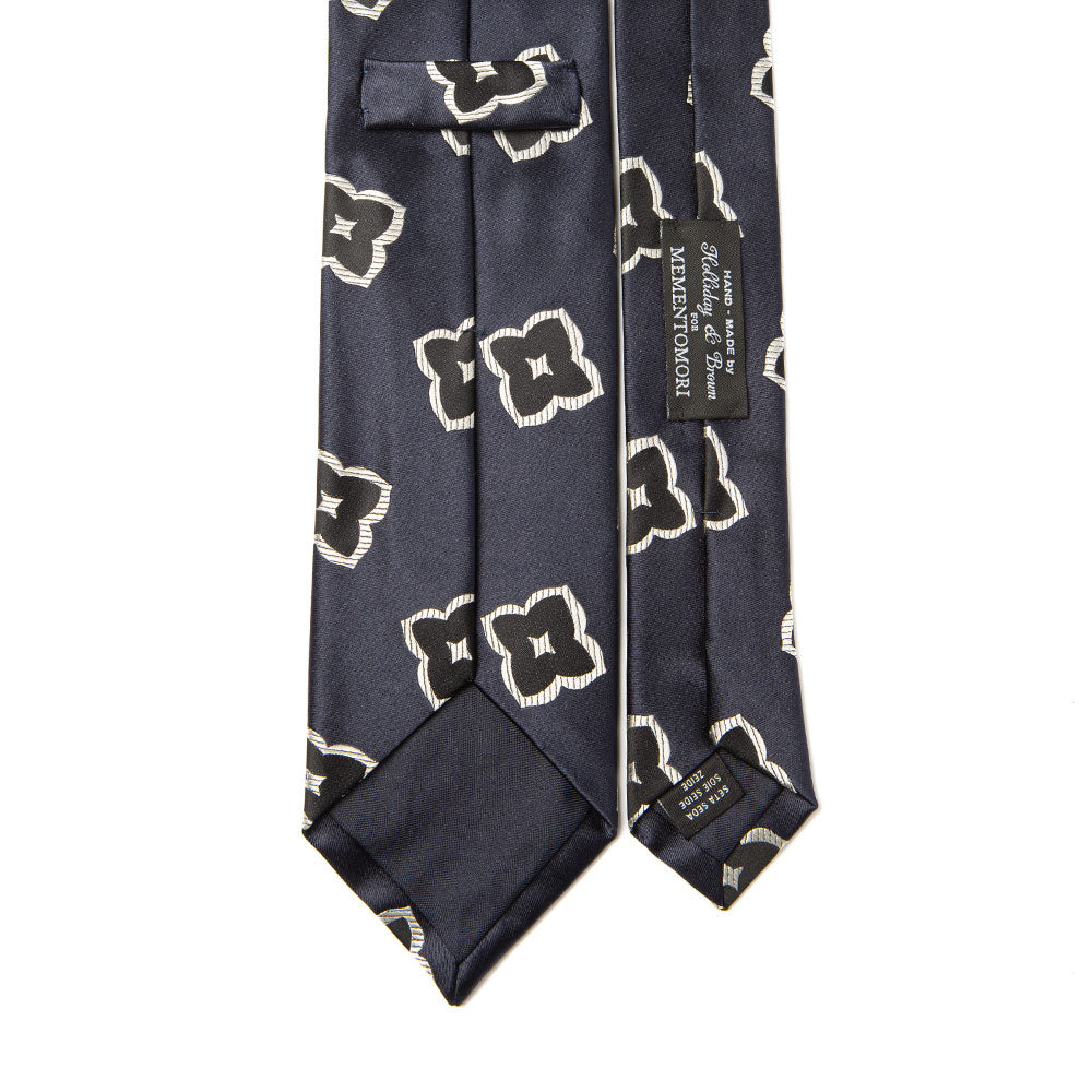 Big Flower Pattern Classic Navy Woven Silk Tie